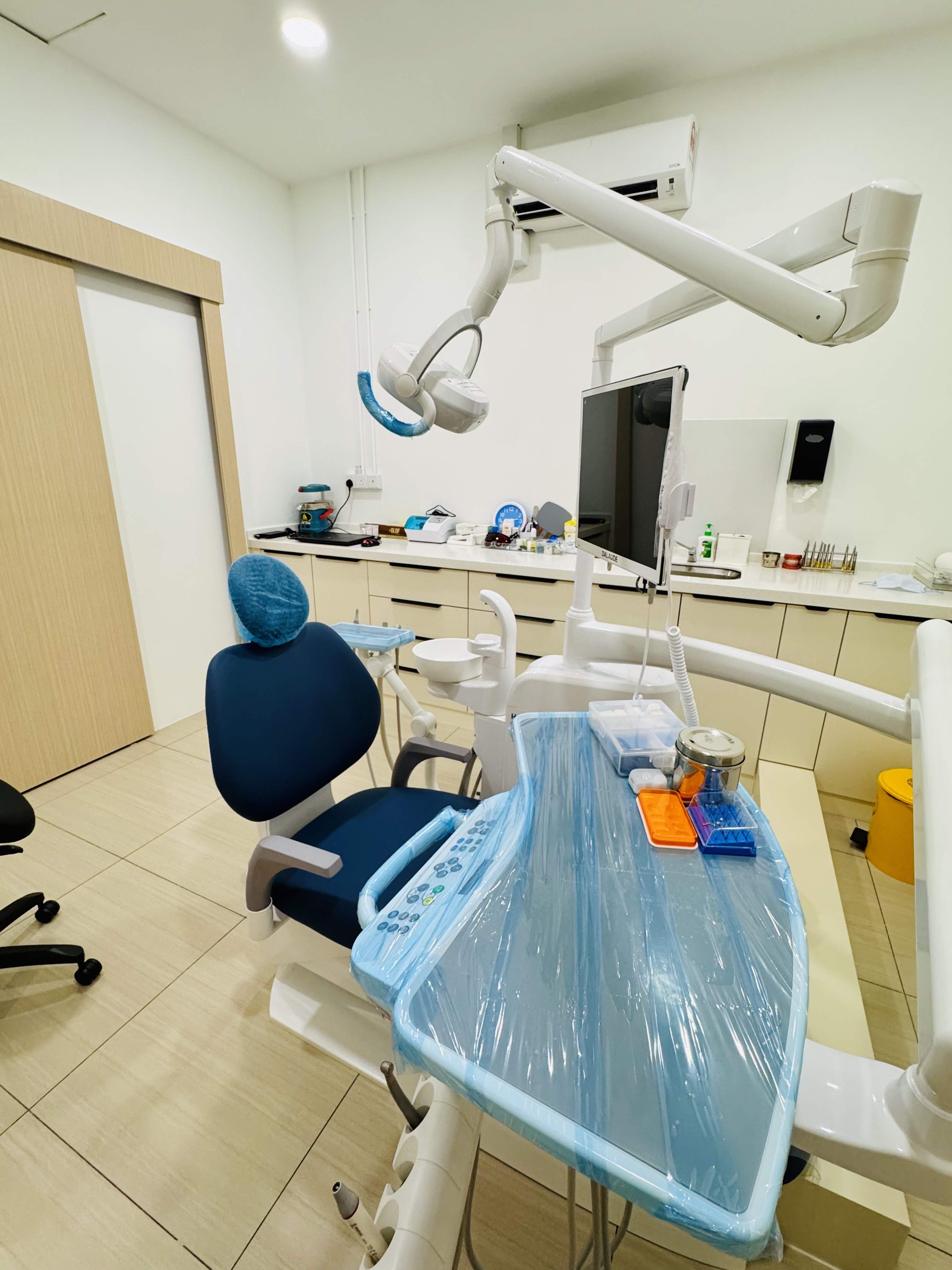 Crystal Dental treatment room